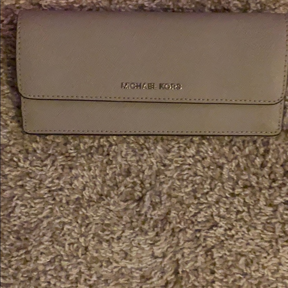 BRAND NEW Without Tags. NEVER USED!